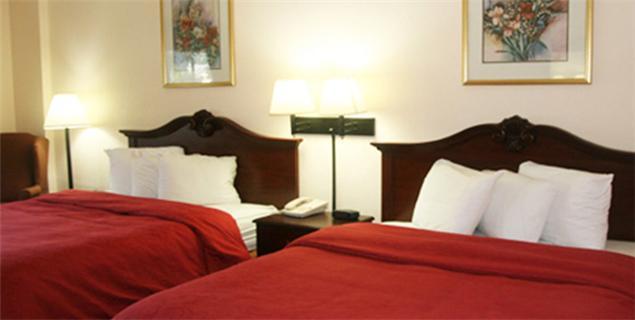Cherry Lane Motor Inn Amish Country 롱크스 객실 사진