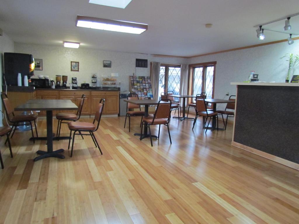 Cherry Lane Motor Inn Amish Country 롱크스 외부 사진