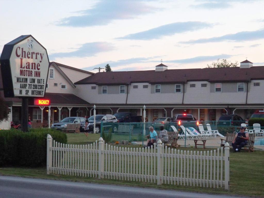Cherry Lane Motor Inn Amish Country 롱크스 외부 사진